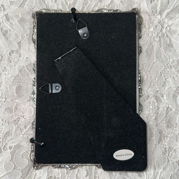 BH 4x6 Silver Texture Faux Pearls Rhinestones Rectangular Wedding Picture Frame - Picture 2 of 5